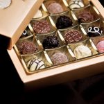 バレンタインデーの本来の意味とエピソード チョコを贈るのはなぜ？